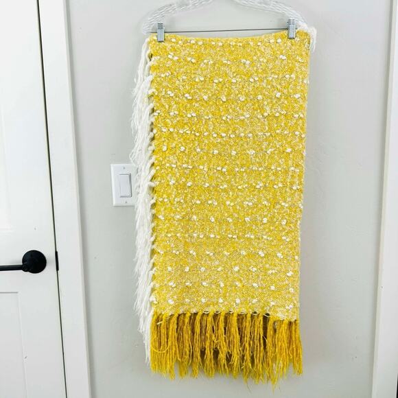 Shabby Chic Farmhouse Fringe Yellow+White Throw Blanket 42X56 - Picture 1 of 7